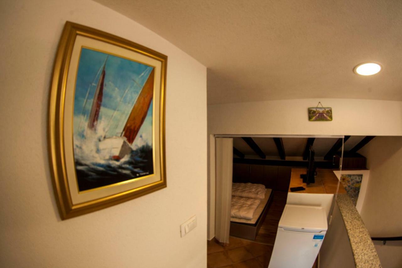 Fontana Appartement Izola Buitenkant foto